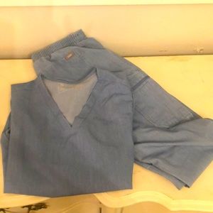 Limited edition Figs scrubs women “ heather indigo “ color yola pants and top.